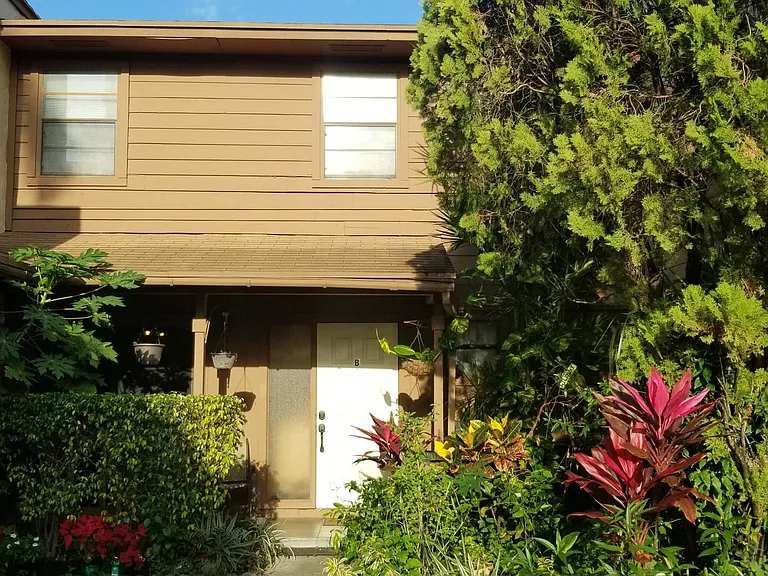 6180 Pine Tree Ln — Photo 1