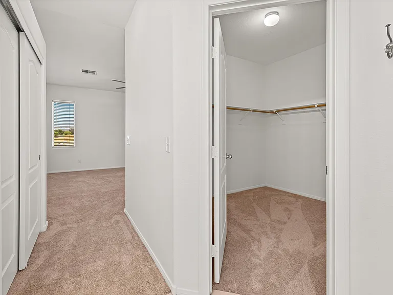5185 Silent Valley Ave — Photo 19