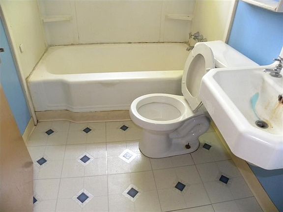 860 N Ball Rd, Memphis, TN 38106