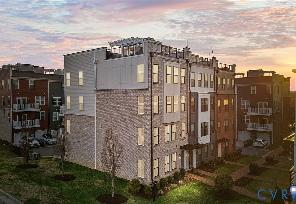 1st image of 17 Flatwater Row Unit A