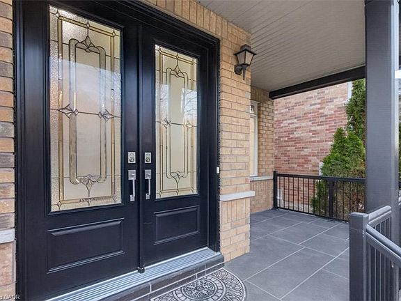 2nd image of 1017 Woodward Ave