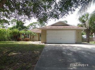 673 Benedictine Ter, Sebastian, FL 32958