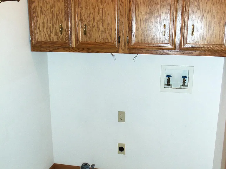 1538 Gene Ct — Photo 8