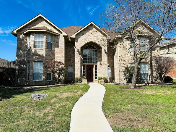 2011 Deepwood St, Mesquite, TX 75181