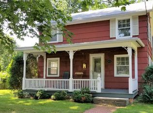 83 South St, Pittsford, NY 14534