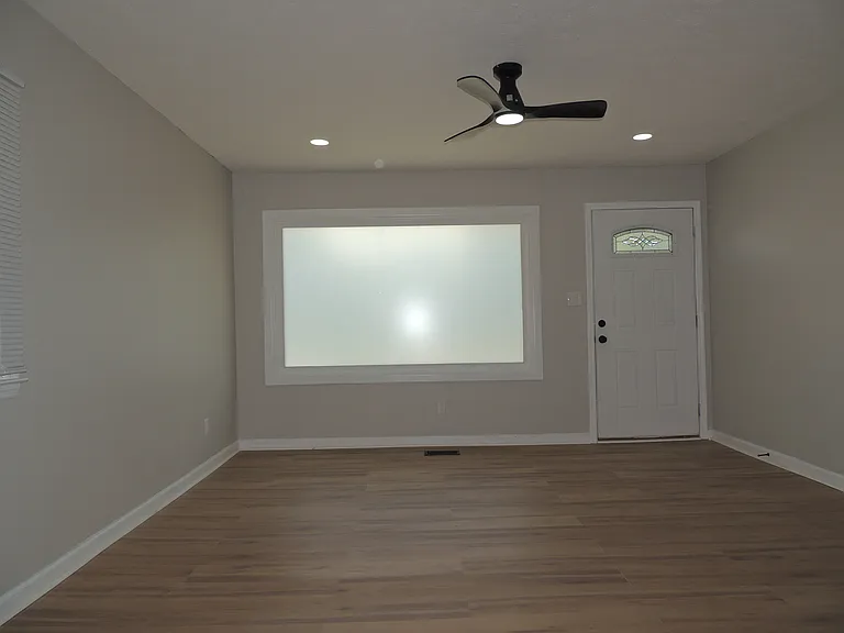 5200 Mawood Ave — Photo 5