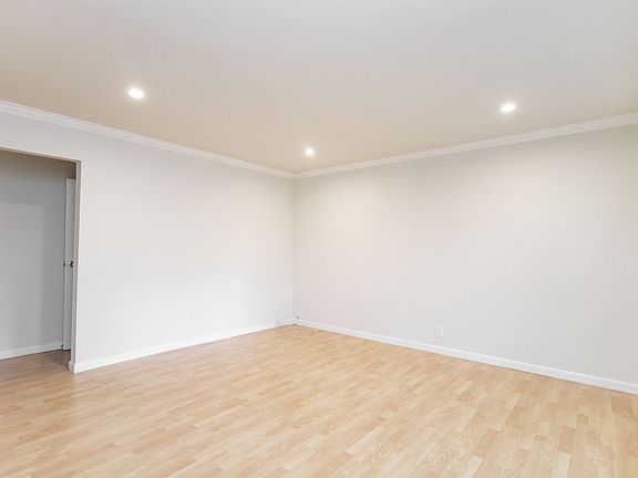 5th image of 24 Linda Ave #4