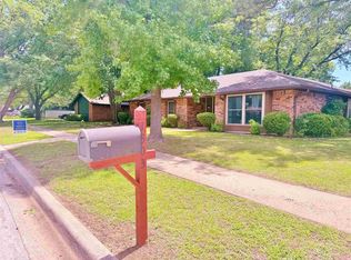 1303 NE Quail Creek Rd, Lawton, OK 73507