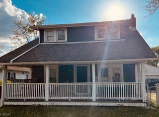 780 Lake Breeze Rd, Sheffield Lake, OH