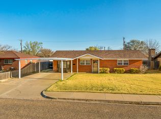 1018 NW 9th St, Tulia, TX 79088