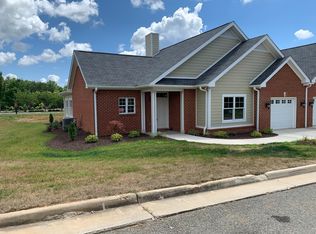 25 Professional Dr #16B, Hardy, VA 24101