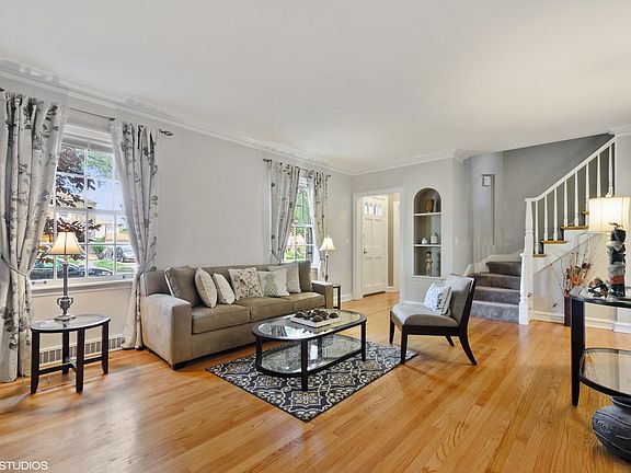 5th image of 6784 N Ionia Ave