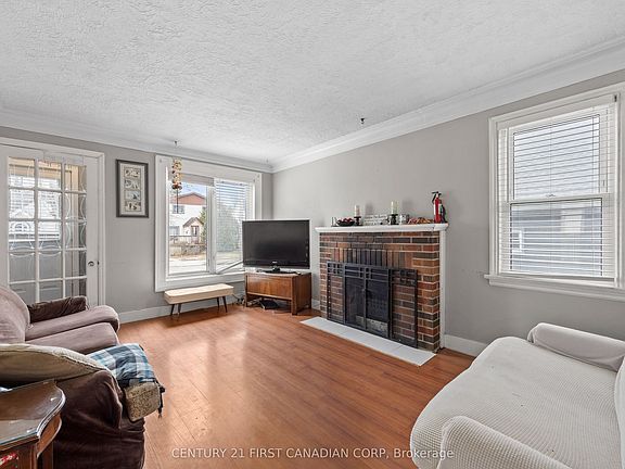 5th image of 24 Terrence St
