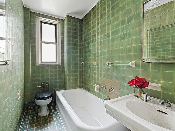 5th image of 305 W 86th St #7B