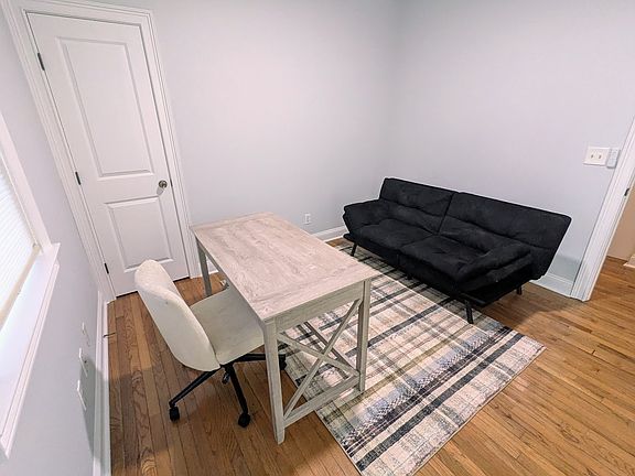 5th image of 305A E Henry St #1