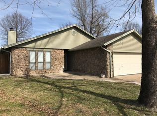 2305 Fieldstone Ct, Okmulgee, OK 74447