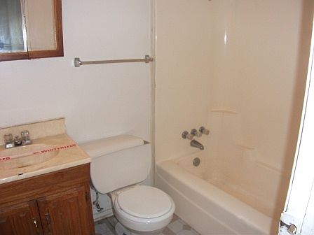 5th image of 1721 N Hebron Ave