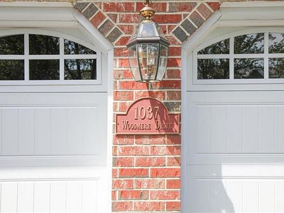 4th image of 1037 Woodmere Dr
