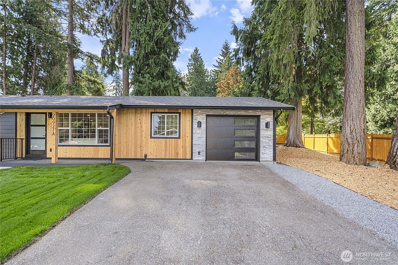 3rd image of 20921 W Richmond Road