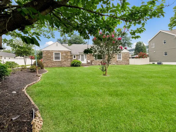 6609 N Radcliffe St, Bristol, PA 19007