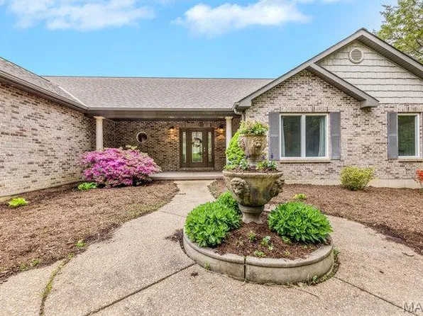 8552 Sagamore Dr, Cedar Hill, MO 63016