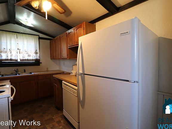 5th image of 5110 Walker Ave