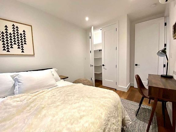 4th image of 471 Evergreen Ave #3RR