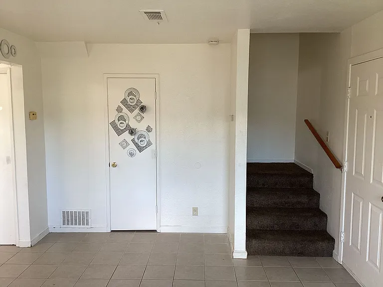 1535 South Ave #B — Photo 7