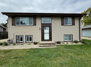 8344 28th Ave, Kenosha, WI 53143