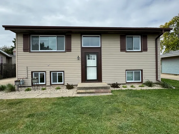 8344 28th Ave, Kenosha, WI 53143