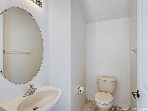 5th image of 9849 Lake District Ln