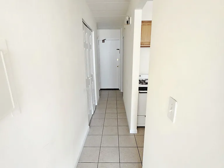 6800 N Sheridan Rd #2 — Photo 9