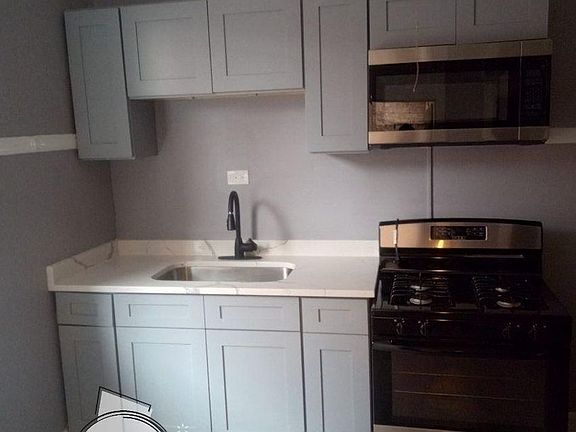 4th image of 1022 E Hyde Park Blvd APT 2S