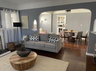 826 Chapman Ave #826, Pasadena, CA 91103