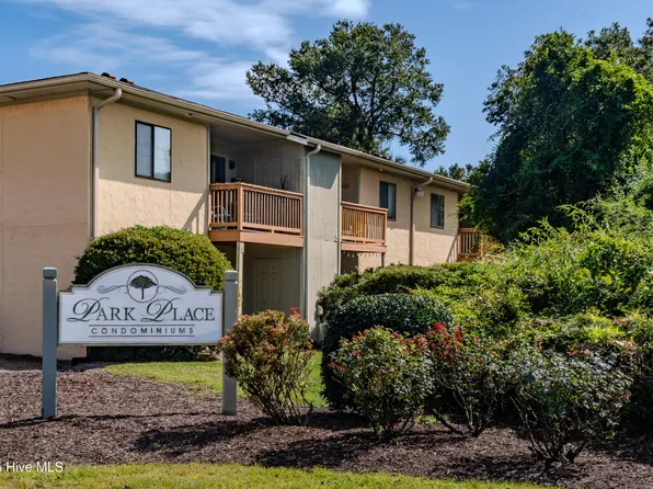 3735 Saint Johns Court Unit B, Wilmington, NC 28403