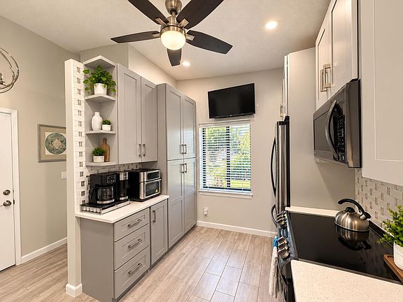 3rd image of 8057 SPRINGTREE Road