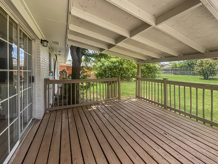 4533 SW Beta Ave — Photo 12
