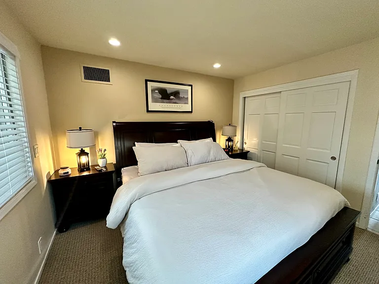 7027 Pine Gate Way #B — Photo 11