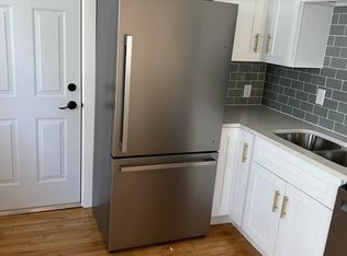 1520 Washington St NE APT 1, Minneapolis, MN 55413
