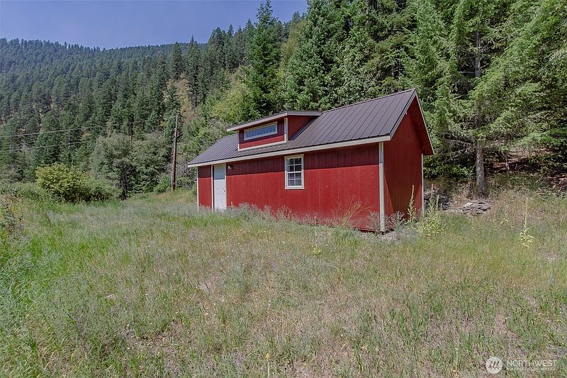 5th image of 43 XX Sullivan Lake Road