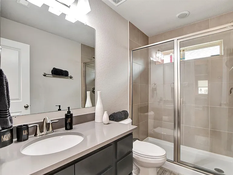 13219 Parkway Hills Dr — Photo 39