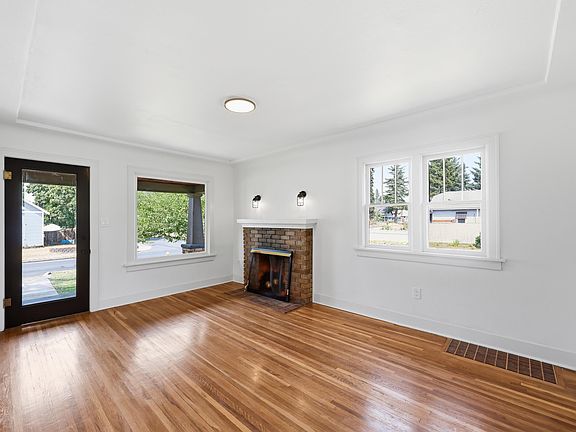 2nd image of 5028 N Wall St