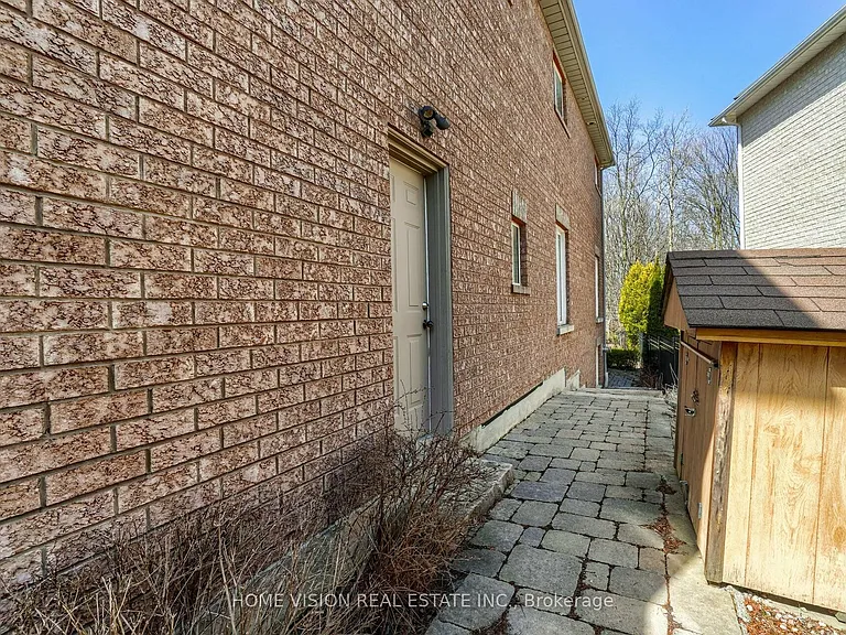 24 E Sandbanks Dr #BASEMENT — Photo 3