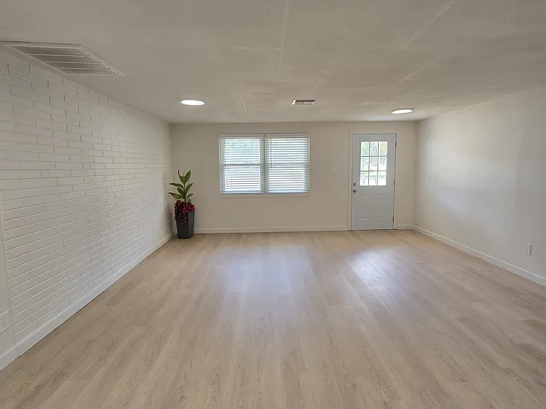 6136 W Pinedale Cir — Photo 5