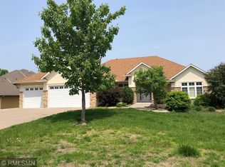10710 Crestridge Dr, Minnetonka, MN 55305