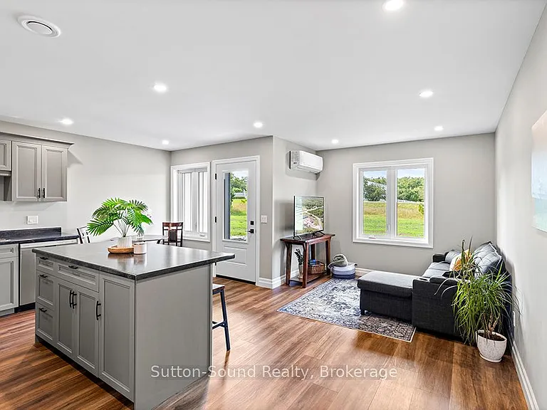 18 Maple Golf Cres #3 — Photo 20
