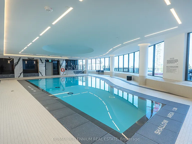5105 Hurontario St #Penthouse 6 — Photo 17