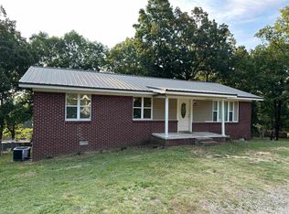 1014 Elm St, Cave City, AR 72521