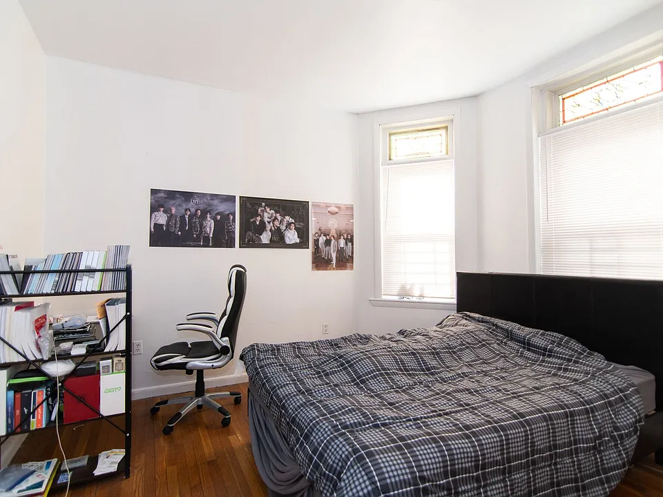 30 Brighton Ave #11
