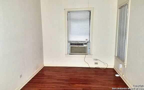 4th image of 401 W Lynwood Ave APT 4